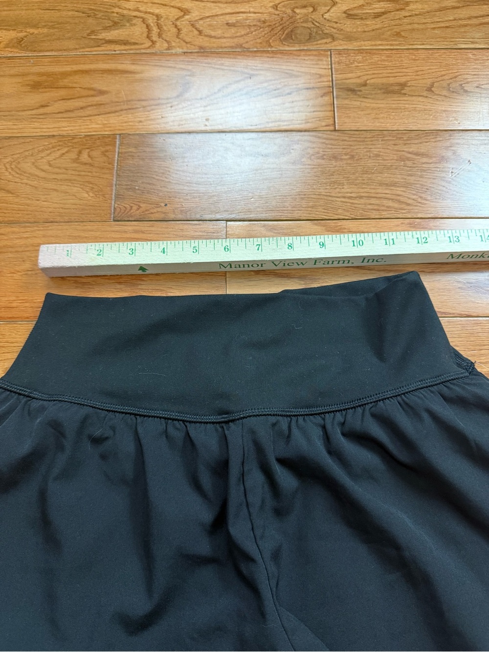 Yogalicious Lightstreme Flirty 2 in 1 Shorts - Picture 4 of 4